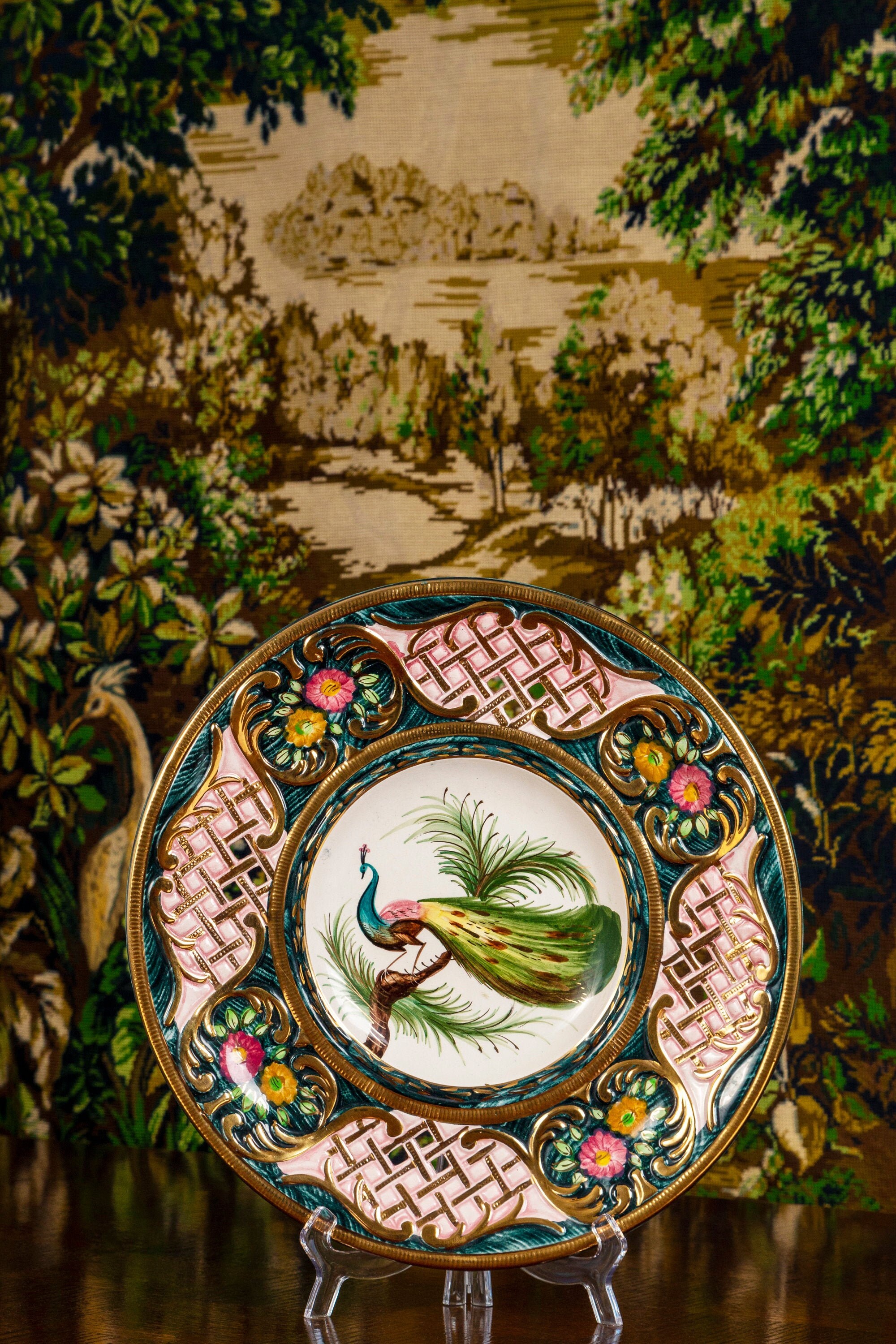 Plat Oiseau à Décor Polychromé