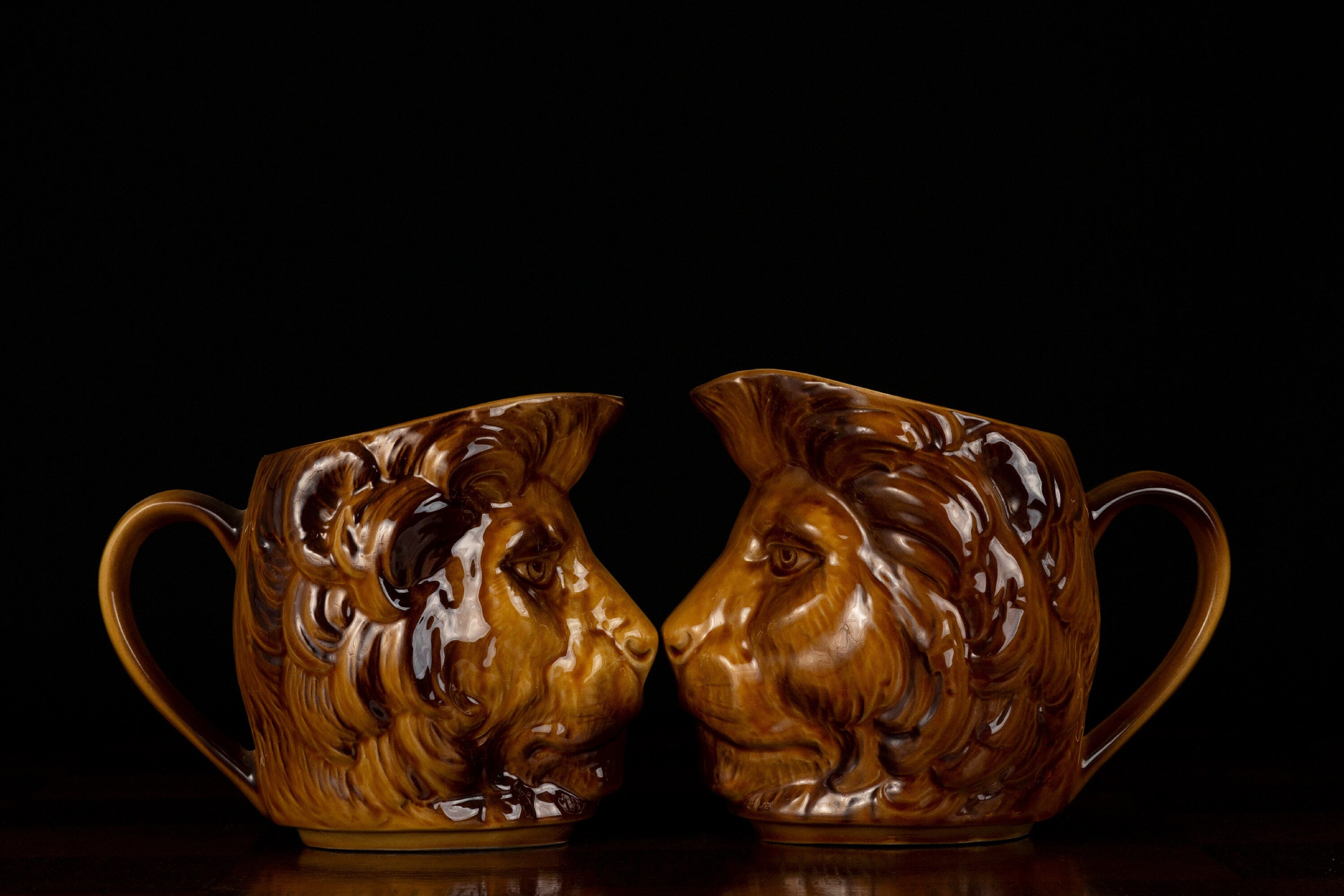 Pichets en Barbotine Des Lions de Sarreguemines