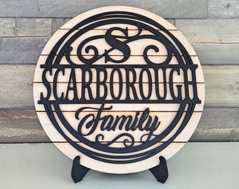 Round Family Name Sign, Personalized Wood Family Last Name Sign, Custom Initial Sign, Wedding Gift, Realtor, Housewarming Gift, Farmhouse