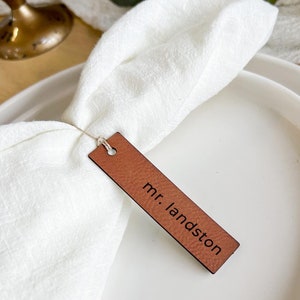 Cartão de lugar de couro personalizado, decoração de mesa de casamento, decoração rústica, cartão de nome personalizado, lembrança elegante, planejador de eventos reutilizável, ecológico