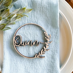 Cartão de lugar de casamento Boho Cartão de lugar personalizado com nome de casamento em madeira Configuração de lugar com nome Lembrancinha de casamento Decoração rústica para casamento Decoração de mesa de casamento