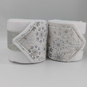 White Polo Wraps, Snowflakes over White Fleece for Winter Dressage Riding, Sets of 2 or 4, Horse Stable Wraps for Festive Reining, Dressage
