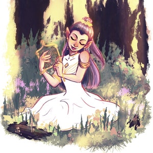 Könnte beinhalten: Eine Frau mit lila Haaren und spitzen Ohren spielt eine goldene Leier in einer Waldlandschaft. Sie trägt ein weißes Kleid mit goldenen Akzenten und eine goldene Krone.