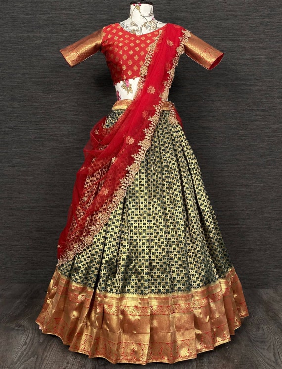 Green Banarasi Silk Wedding Wear Lehenga Choli With Net Dupatta