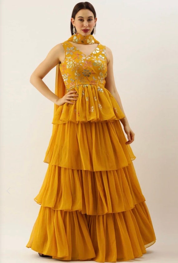Lehenga choli Sabyasachi Yellow mehendi for women lehenga choli- Mehendi oufit-designer-Dholki-navratri-indianwear traditional chaniya choli