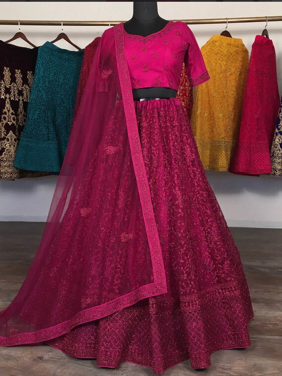 Designer traditional girls pink Zari Embroidered Net Wedding Wear Lehenga Choli for women