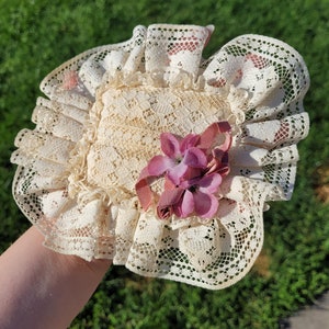 Vintage handmade pincushion 1950s