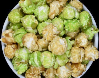 Caramel Apple Popcorn - A Sweet Fall Favorite