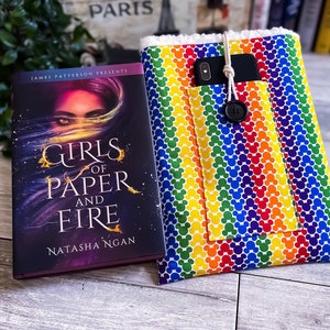 Custodia per iPad con tasca e chiusura a bottone Disney Topolino e Minnie, motivo arcobaleno LGBTQ+ Pride, in tessuto, regalo per gli amanti dei libri