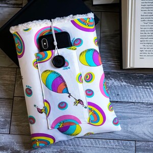 Book Sleeve Dr. Seuss Oh The Places You'll go with Pocket Button Verschluss Hardcover Book Reader Liebhaber Geschenk für Sie Ihn