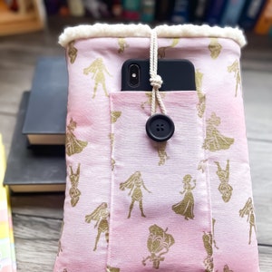 Book Sleeve Pocket Button Disney Princess Tiana Pocahontas Moana Belle Ariel Jasmine Aurora Rapunzel Snow White Book Lovers Gift iPad Tablet