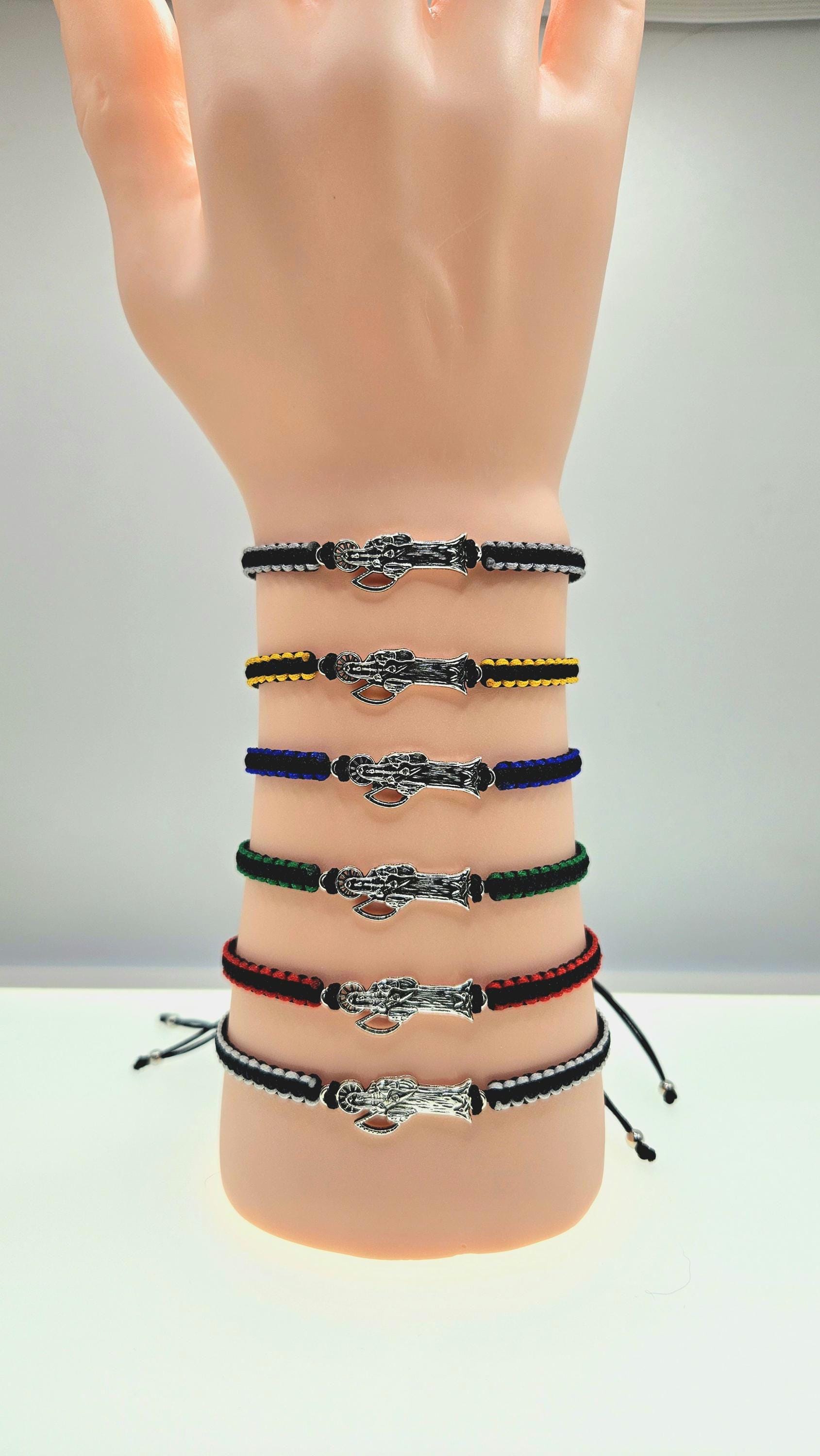 最新作の Holly Bracelet - Etsy ソフトドリンク