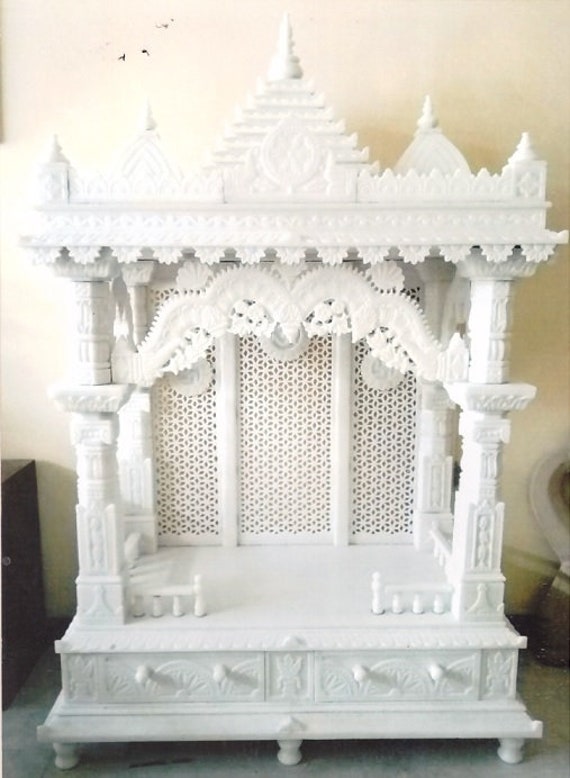 Featured image of post Marble Mandir For Home Decoration - Lord idols made of metal can be the puja room should have a proper wood mandir that does not have metal components, wood along with marble are preferred materials for a puja mandir.