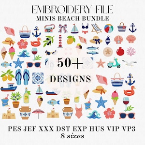 Op de afbeelding: Een borduurbundel met meer dan 50 strandthema-ontwerpen. De afbeelding bevat illustraties van strandartikelen, waaronder schelpen, ijsjes, zonnebrillen en ankers. De tekst "EMBROIDERY FILE MINIS BEACH BUNDLE" staat bovenaan.