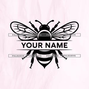 Puede incluir: Ilustración en blanco y negro de una abeja con el texto "YOUR NAME" en una pancarta. La abeja tiene alas detalladas y un abdomen a rayas, ideal para proyectos personalizados.