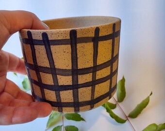 Speckled Grid Plant Pot