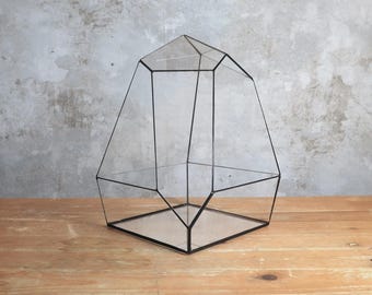 Geometrisch terrarium met opaal