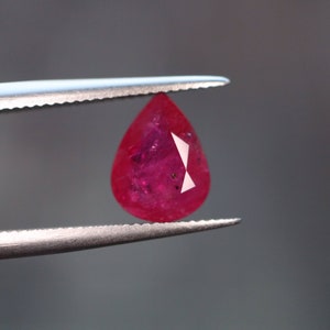 Certified 1.02cts Teardrop Pear Ruby Loose Earth Mined- Genuine Natural Red Pink Ruby 7.4 x 5.7 x 2.7mm Unmounted Corundum Jewelry Making