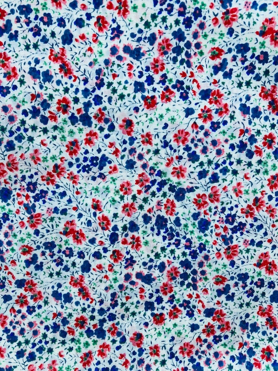 A blue and red ‘Phoebe’ Liberty Tana Lawn 40 x 50cm Patchwork Crafting