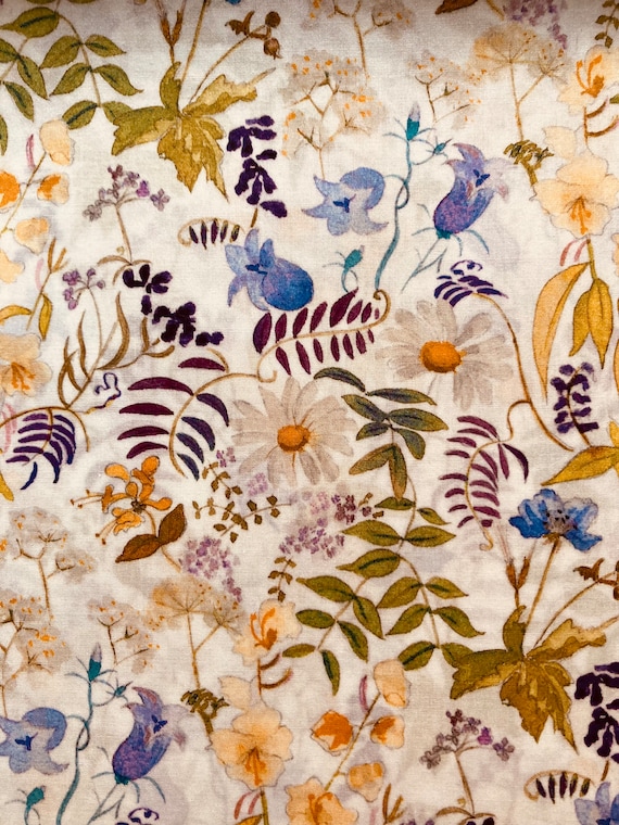 A Beautiful White And Purple ‘Chartwell’ Liberty Tana Lawn 13”x 9” Crafting Patchwork