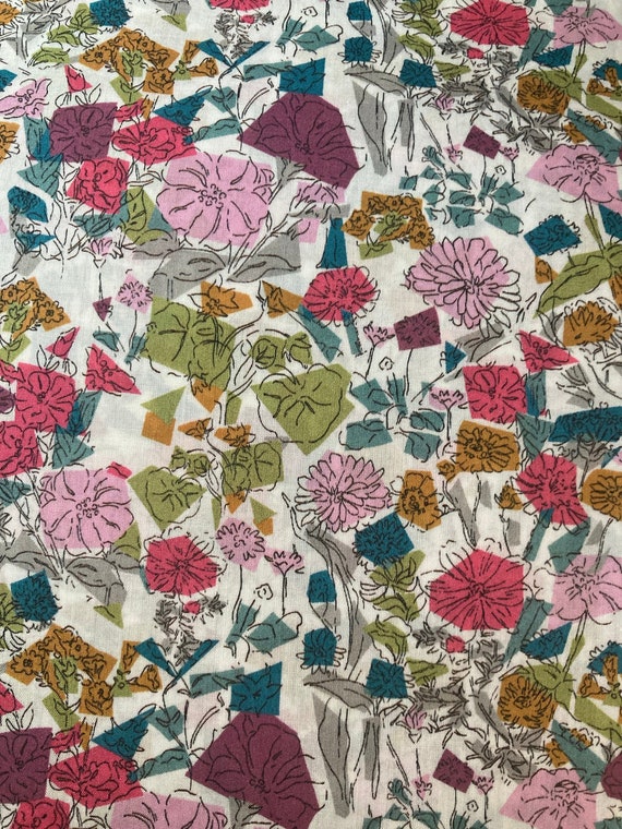 An unusual Green and Pink ‘Confetti Flowers’ Liberty Tana Lawn 13”x 9” Crafting Patchwork