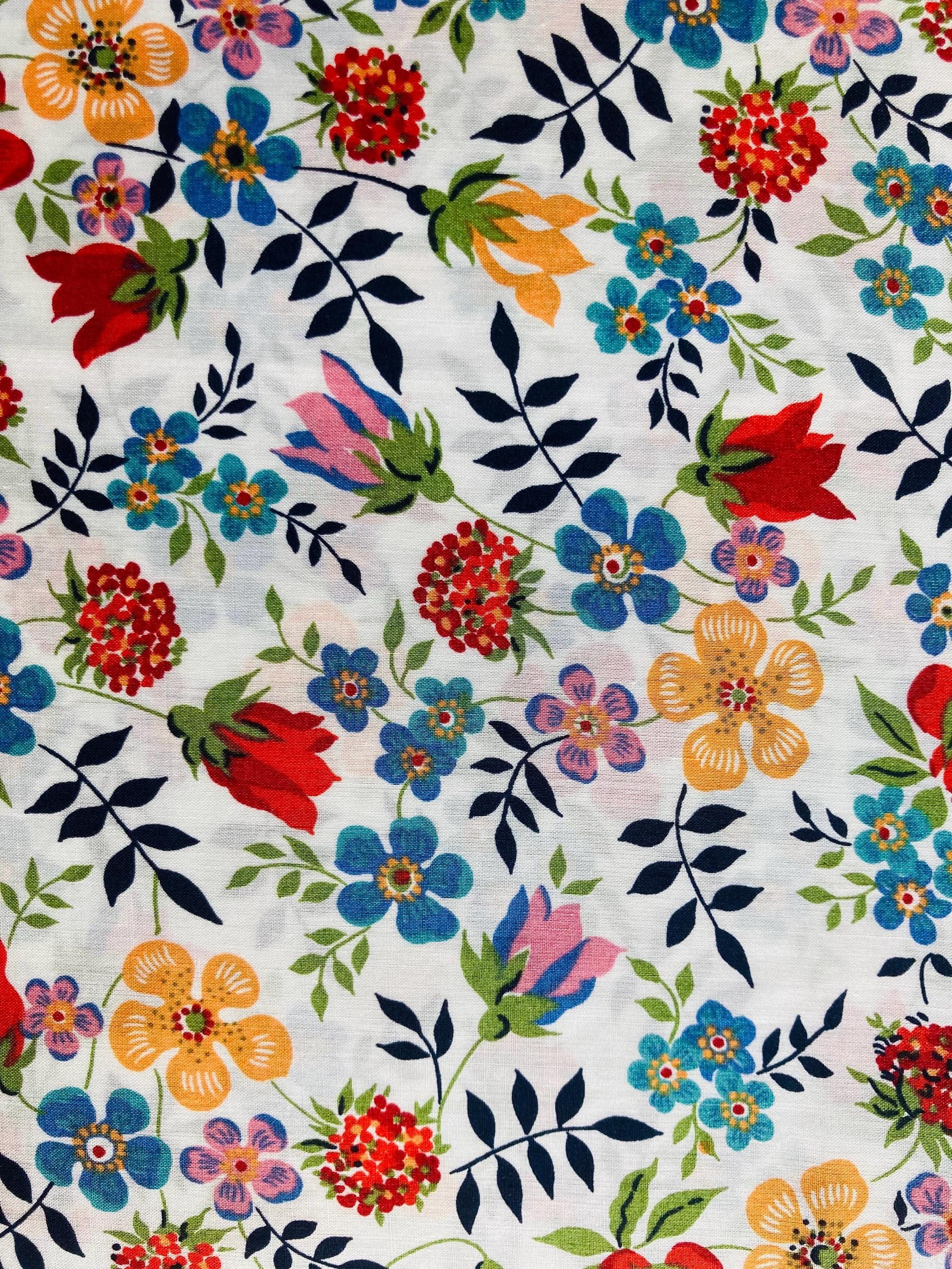 Edenham Border Liberty Print Pull Over Cut＆Sewn Liberty Fabrics Edenham Tana Lawn™ Cotton | Liberty