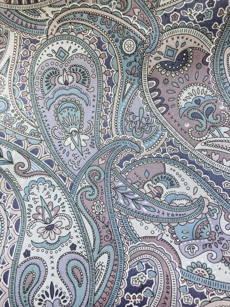 Liberty Tana Lawn 13x 9 The Cadbys Grey Paisley style image 1