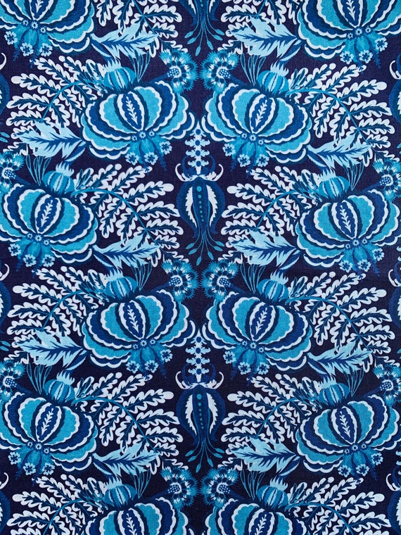 A Beautiful Colourway of ‘Jupiter Flower’ This Blue and Turquoise Liberty Tana Lawn Is cut to a generous 40 x 50cm