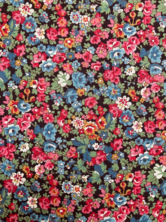 A Beautiful Vintage Pink and Blue ‘Natalie’. This lovely Liberty Tana Lawn Is cut to a generous 17 x 10”