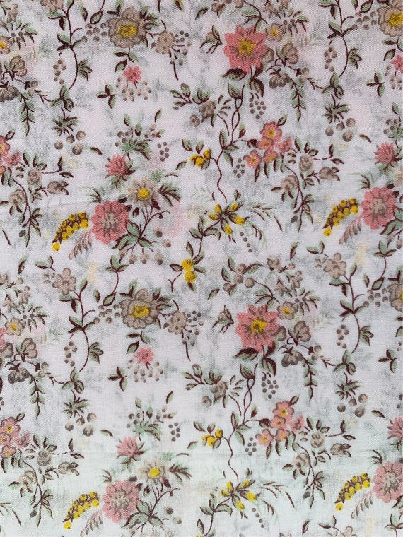 Liberty Tana Lawn Vintage 13”x 9” Pale Pink and Beige Floribunda.