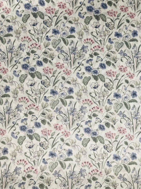 A Beautiful Grey And White ‘Lola Isabel’ Liberty Tana Lawn 13”x 9” Crafting Patchwork