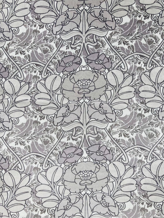 A lovely grey ‘Jugendstil’ Liberty Tana Lawn 40 x 50 cms Patchwork Crafting