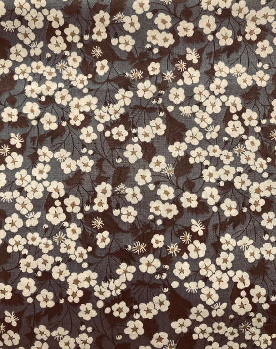 A Beautiful Dark Grey and Green ‘Mitsi’ Liberty Tana Lawn 13”x 9” Crafting Patchwork
