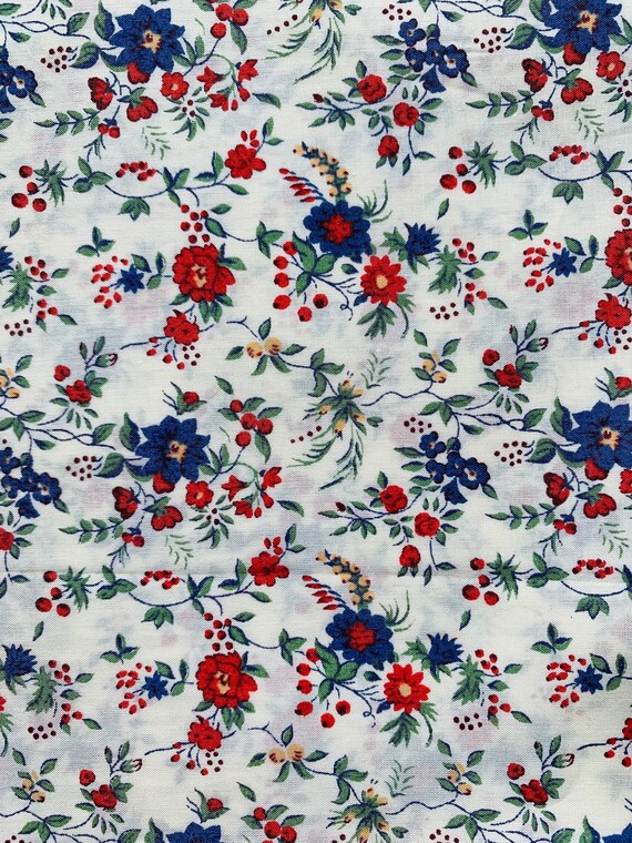 Collectors Corner Liberty Tana Lawn Blue and Red  ‘Floribunda’ 18 x 12” Patchwork Crafting