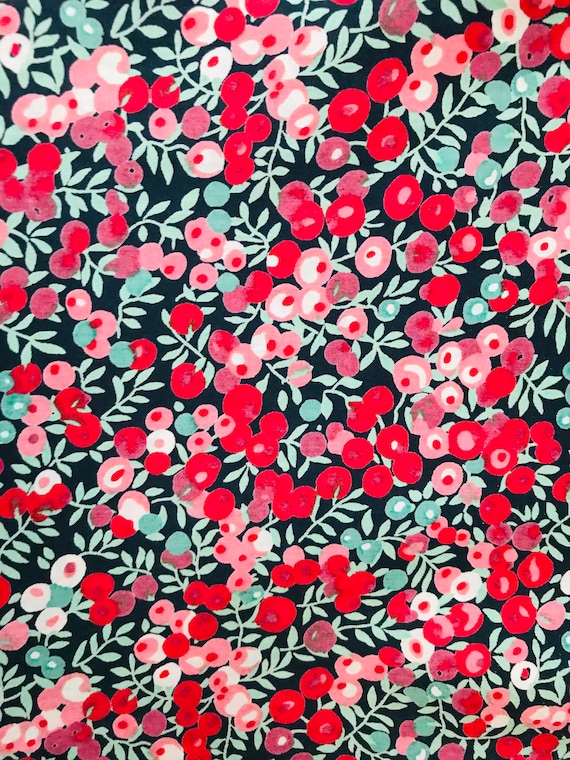 Wiltshire Berry, Red, Green, Navy, Discontinued Liberty Tana Lawn 13”x 9”