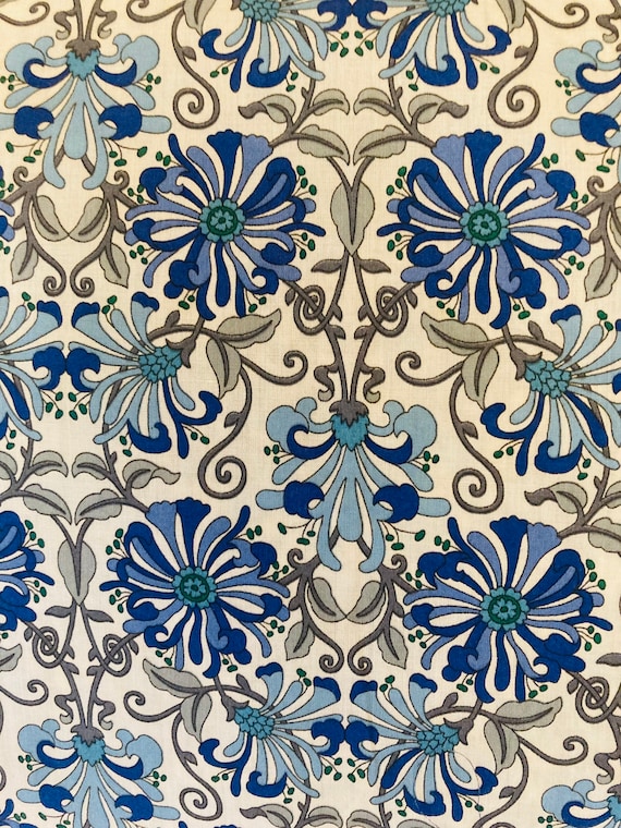 Blue ‘Honeysuckle’ Liberty Tana Lawn 13 x 9” Crafting Patchwork