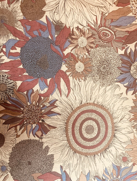 Liberty Tana Lawn Vintage 40cm x 50cm fabric Brown ‘Large Susanna’