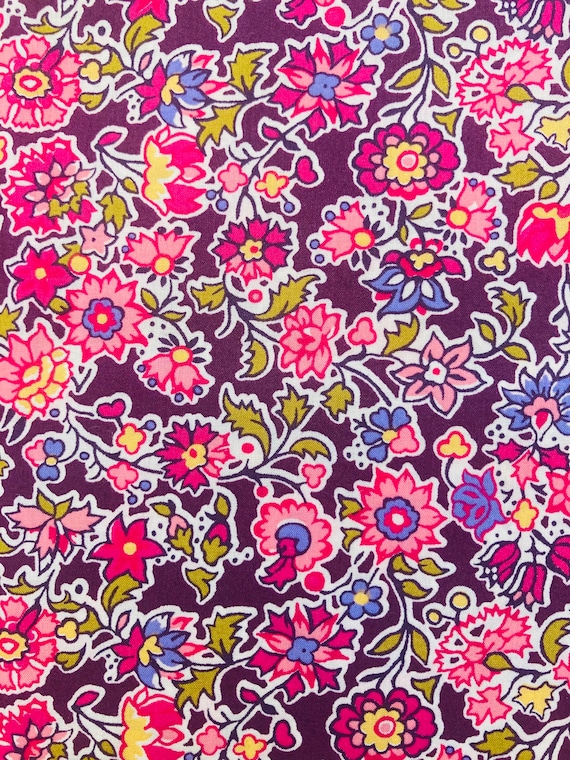 A Gorgeous Liberty Tana Lawn 13”x 9”  fabric, Purple and Pink ‘Pereira’. I offer international shipping.
