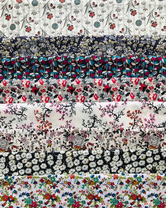 Liberty Tana Lawn scrap pack Discontinued ‘Autumn Beauties’, containing 8 rare and beautiful pieces, sizes are 6”x 9”.