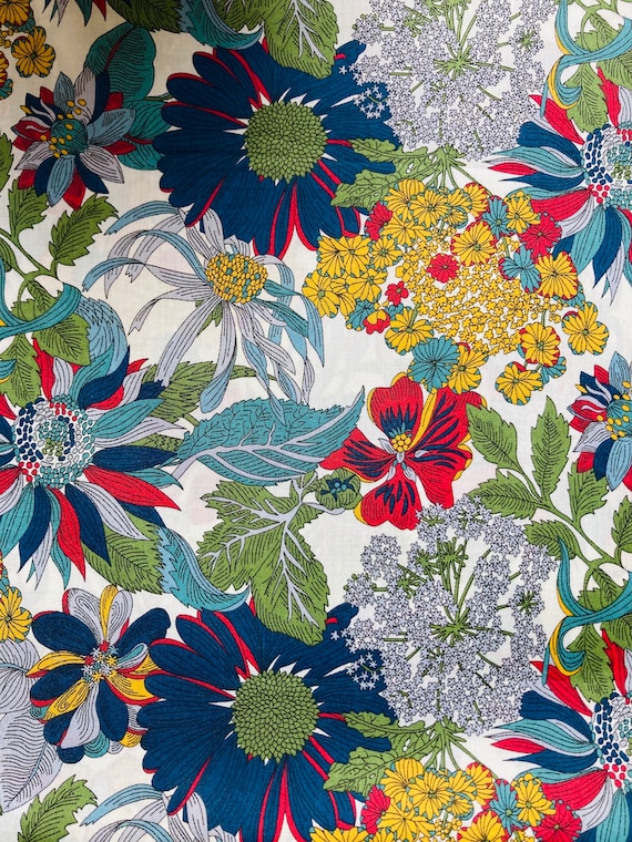 A Beautiful Green and Red ‘Garla’ Liberty Tana Lawn, 13”x 9” Crafting Patchwork