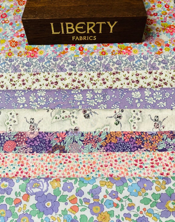 A Lovely Liberty Tana Lawn ‘Flower Posy’ fabric Pack. 8 pieces, 6”x 9”