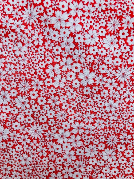 A Lovely Red ‘Jacqueline’s blossom’ Liberty Tana Lawn 13”x 9” Fabric. worldwide postage
