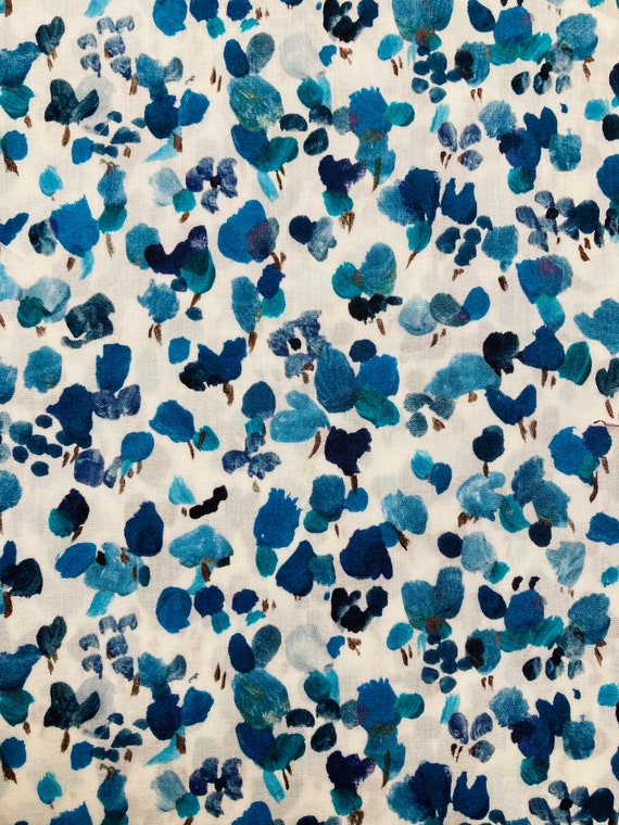 A lovely blue ‘Rhapsody’ Liberty Tana Lawn 13” x 9”  Patchwork Crafting. Free International Shipping