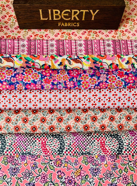 A lovely pack entitled ‘Pink Collection’. These 8 Liberty Tana Lawn cottons are cut to a generous 6”x 9”.