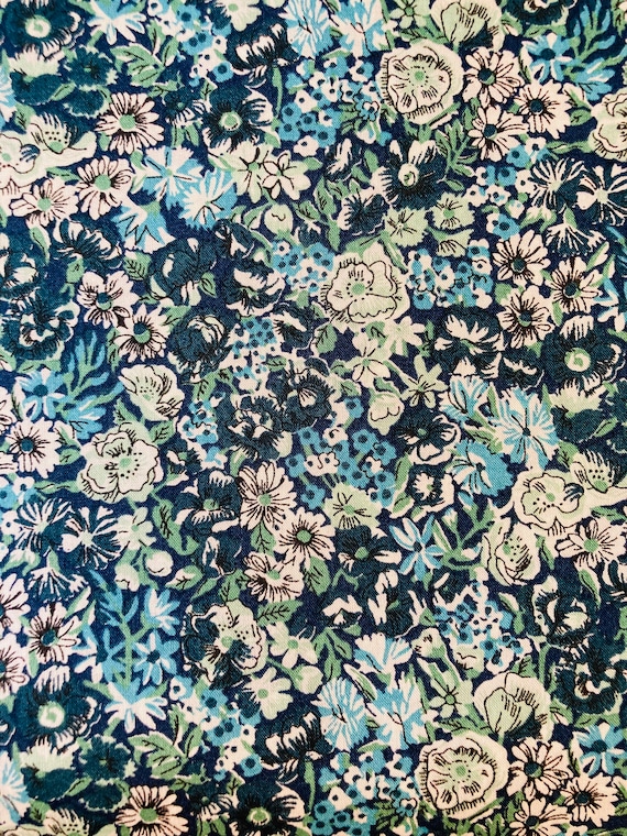 Liberty Tana Lawn Blue and Green Vintage ‘Chives’ 17” x 17” Patchwork Crafting