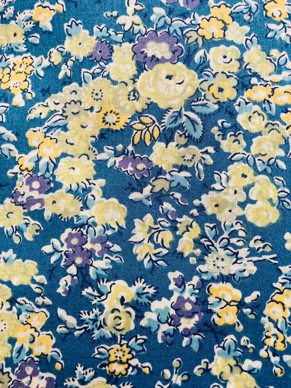 Liberty Tana Lawn Vintage 40cms x 50 cms fabric Blue and Yellow ‘Tatum’