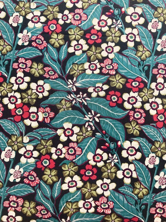 A  Collectors Corner Liberty Tana Lawn Red and Green ‘Sophie Jane’ 13 x 11” Patchwork Crafting