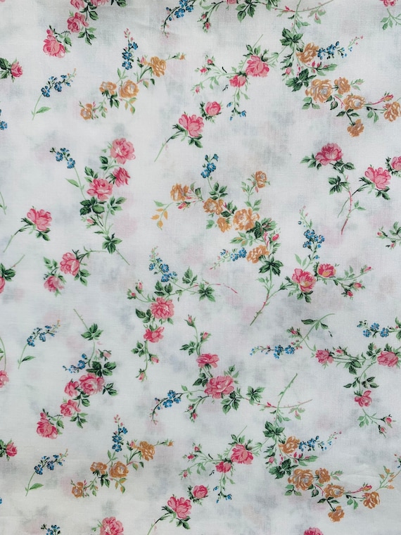 A very pretty White and Pink ‘Elizabeth’, Vintage Liberty Tana Lawn 40 x 50 cm