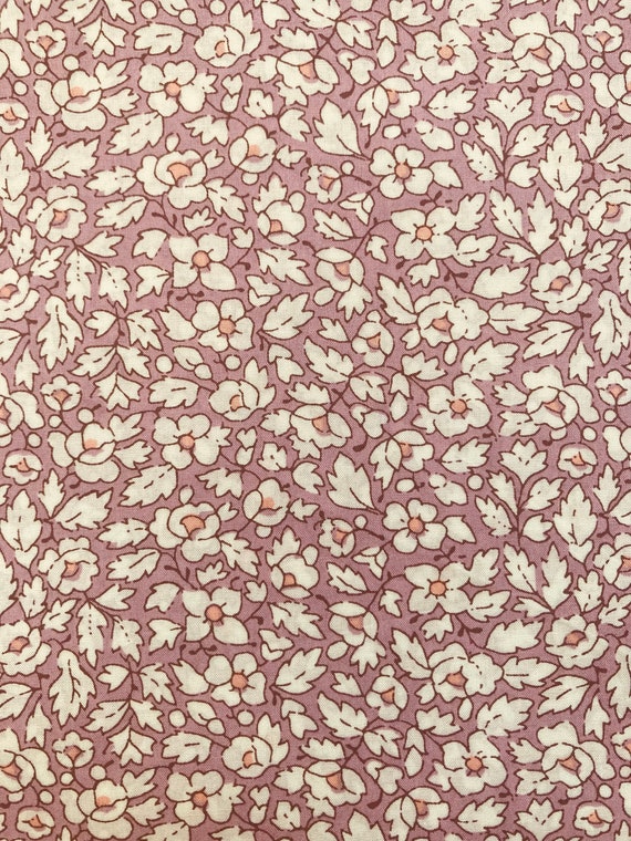 A lovely Purple and White ‘Feather Meadow’ Liberty Tana Lawn 13”x 9”