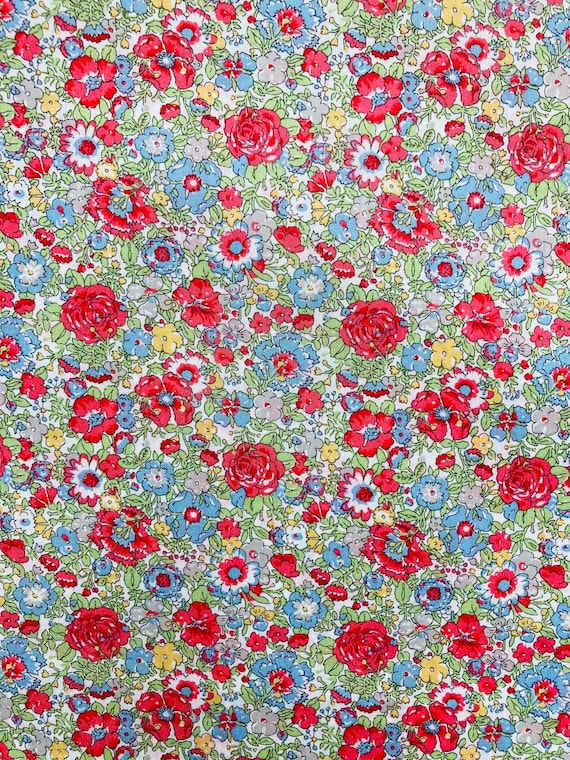 A Gorgeous Liberty Tana Lawn 13 x 9”  fabric, Red and Blue ‘Amelie’. I offer international shipping.